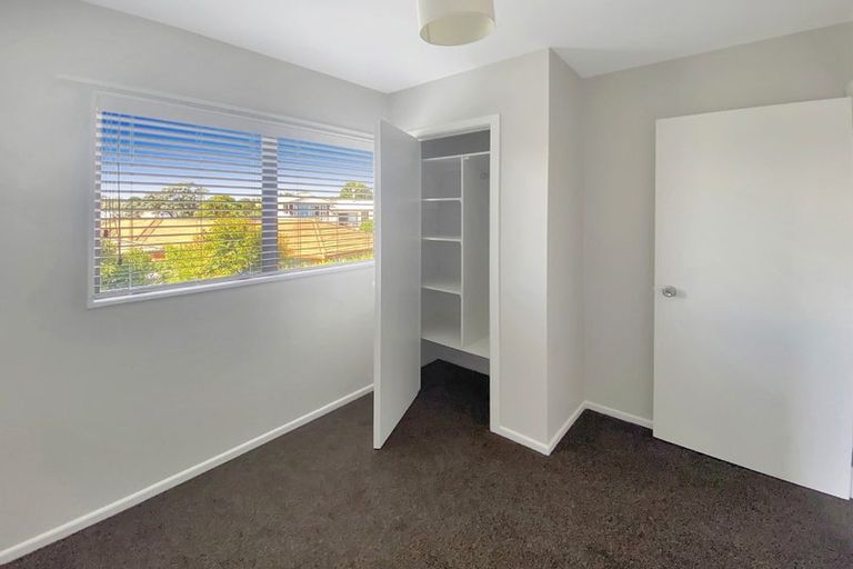 Photo of property in 19 Tahi Terrace, Glen Eden, Auckland, 0602