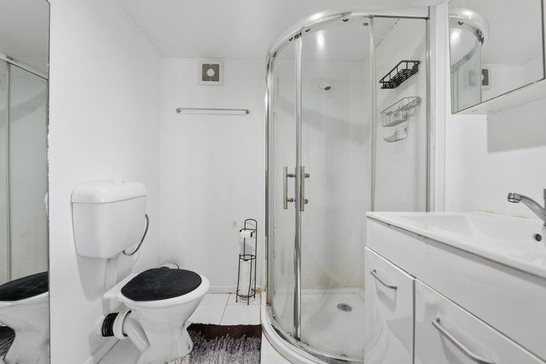 Photo of property in 69 Holmes Road, Manurewa, Auckland, 2102