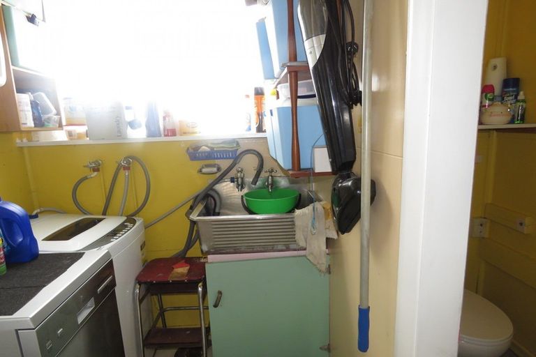 Photo of property in 23 Palmerston Street, Westport, 7825