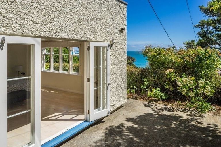 Photo of property in 150 Motuhara Road, Plimmerton, Porirua, 5026