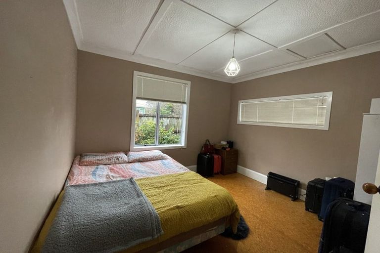 Photo of property in 35 Weymouth Street, New Plymouth, 4310