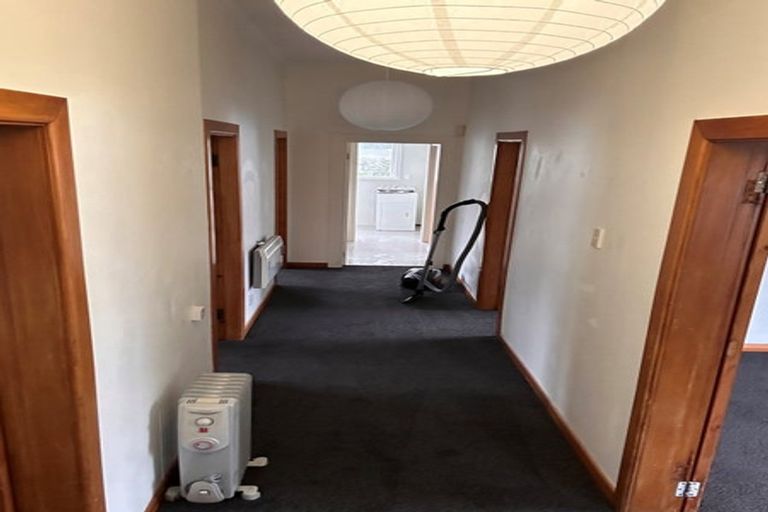 Photo of property in 15 Chamberlain Road, Karori, Wellington, 6012