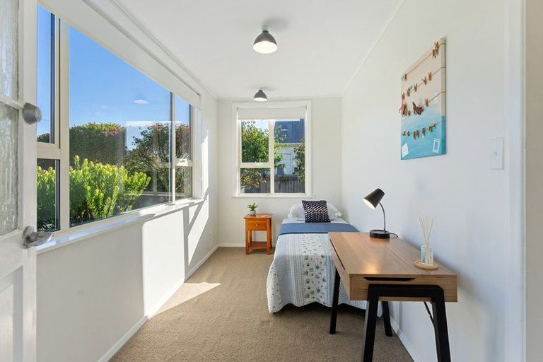 Photo of property in 8 Manuka Street, Otaki Beach, Otaki, 5512