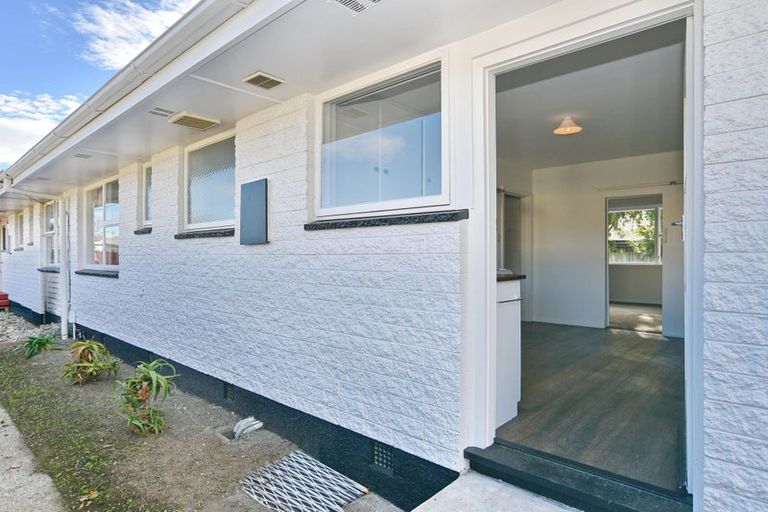 Photo of property in 2/132 Aldwins Road, Phillipstown, Christchurch, 8062