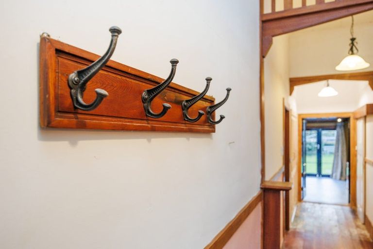 Photo of property in 19 Frederick Street, Terrace End, Palmerston North, 4410