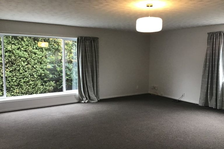 Photo of property in 33 Fern Drive, Halswell, Christchurch, 8025