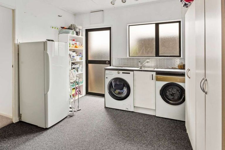 Photo of property in 1/1 Coronation Avenue, Welbourn, New Plymouth, 4310
