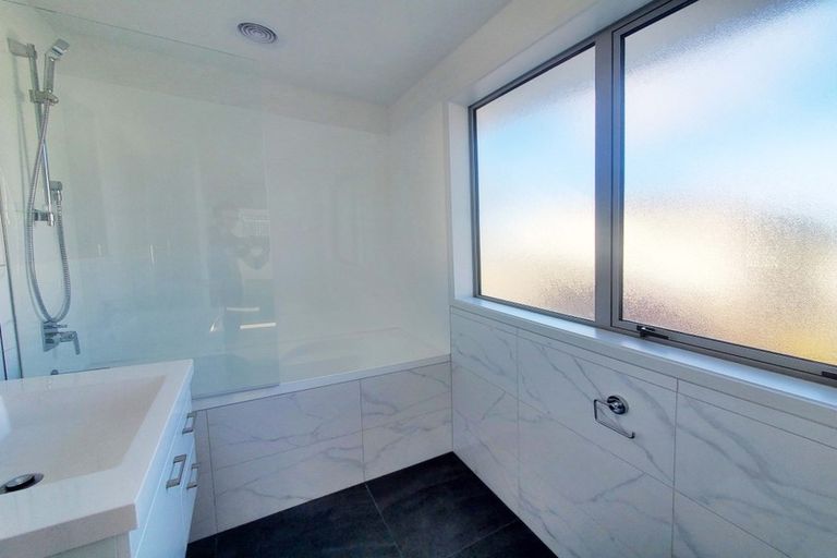 Photo of property in 13c Oxford Road, Manurewa, Auckland, 2102