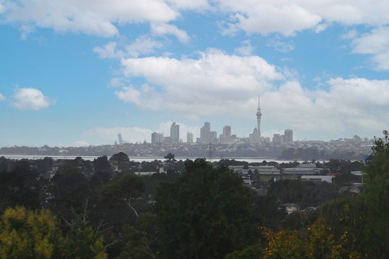 Photo of property in 109 Don Buck Road, Massey, Auckland, 0614