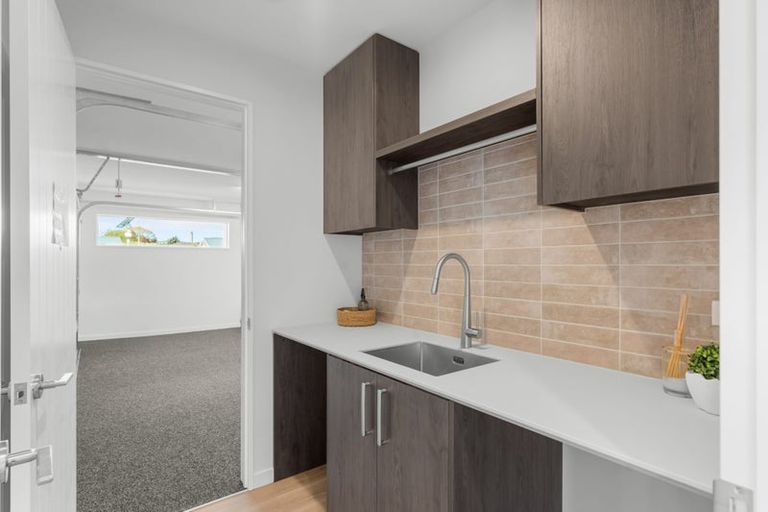 Photo of property in 3 Waianiwa Place, Burwood, 8083