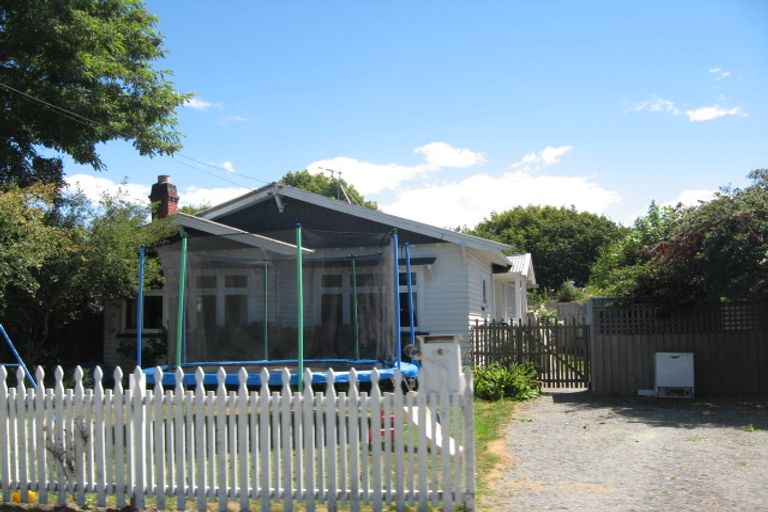 Photo of property in 6 Coles Place, St Albans, Christchurch, 8014