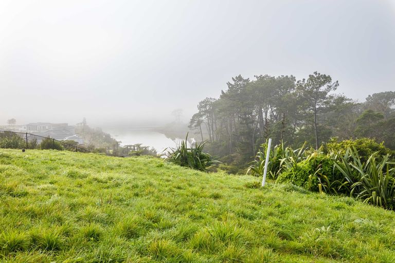 Photo of property in 74 Pohutukawa Parade, Riverhead, 0820