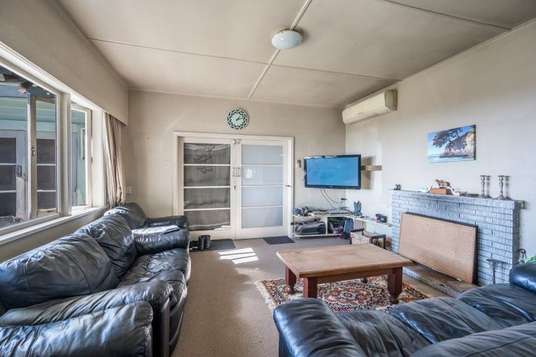 Photo of property in 3 Hornsey Road, Bluff Hill, Napier, 4110