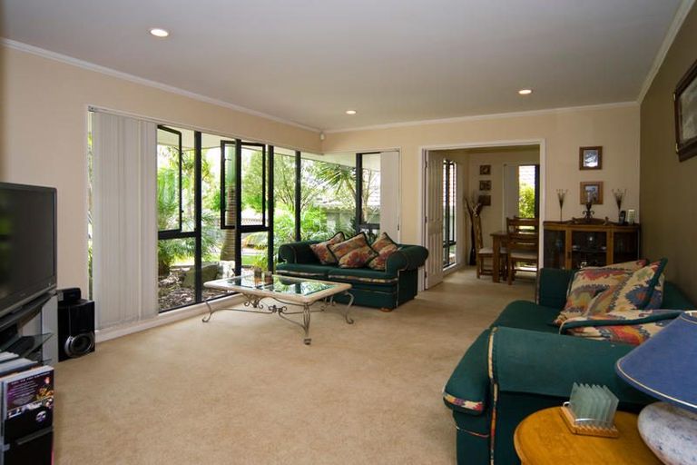 Photo of property in 20 Excelsa Place, Albany, Auckland, 0632