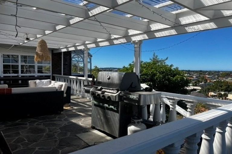 Photo of property in 12 Ewan Place, Taradale, Napier, 4112