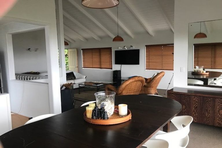 Photo of property in 72 Pauanui Beach Road, Pauanui, Hikuai, 3579