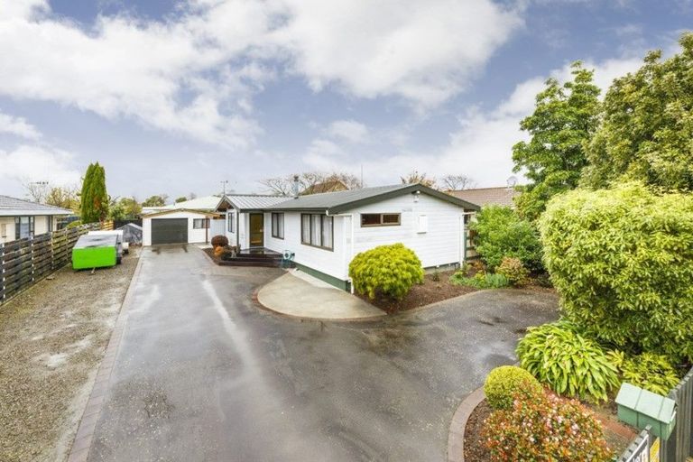 Photo of property in 41 Pencarrow Street, Highbury, Palmerston North, 4412