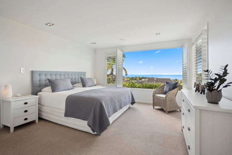 Photo of property in 12a Eastcliffe Road, Castor Bay, Auckland, 0620