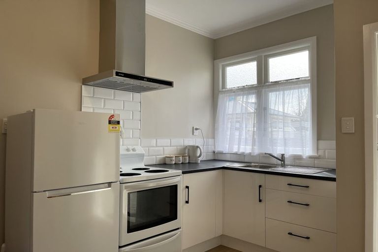 Photo of property in 1-3 Terrace Street, Roslyn, Palmerston North, 4414