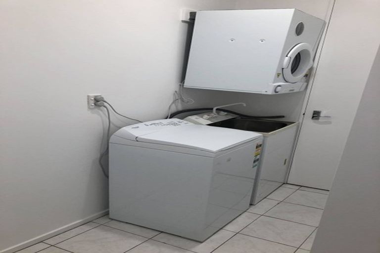 Photo of property in Tennyson Apartments, 19/25 Tennyson Street, Te Aro, Wellington, 6011