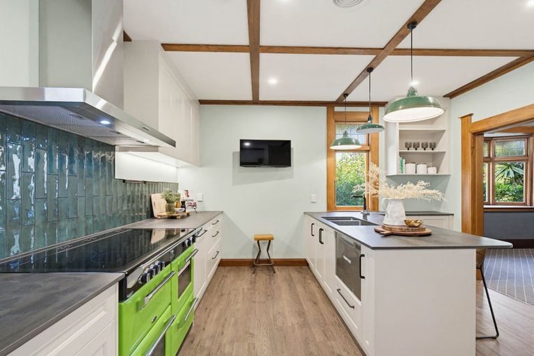 Photo of property in 3 Alan Street, Palmerston North, 4414