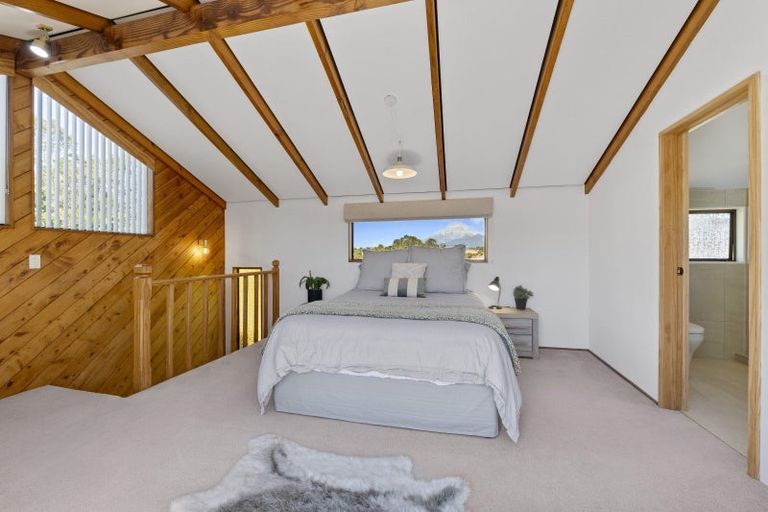 Photo of property in 12 Ridgewood Drive, Ridgewood, New Plymouth, 4371