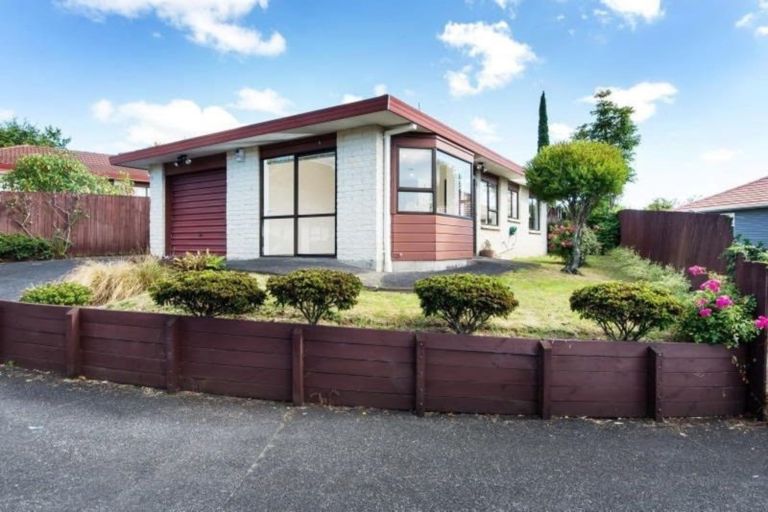 Photo of property in 8/54 Nikau Street, New Lynn, Auckland, 0600