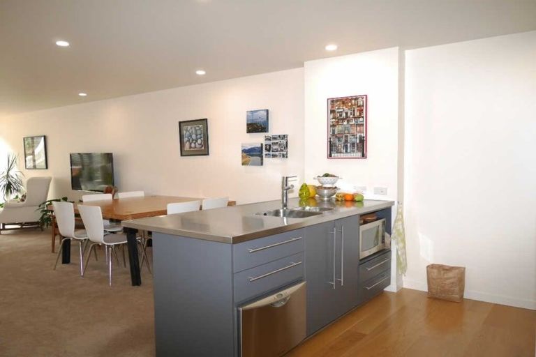 Photo of property in Sol Apartments, 32/37 Jessie Street, Te Aro, Wellington, 6011