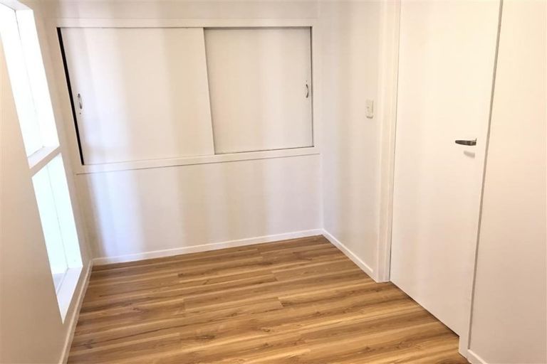 Photo of property in 27 Parker Avenue, New Lynn, Auckland, 0600