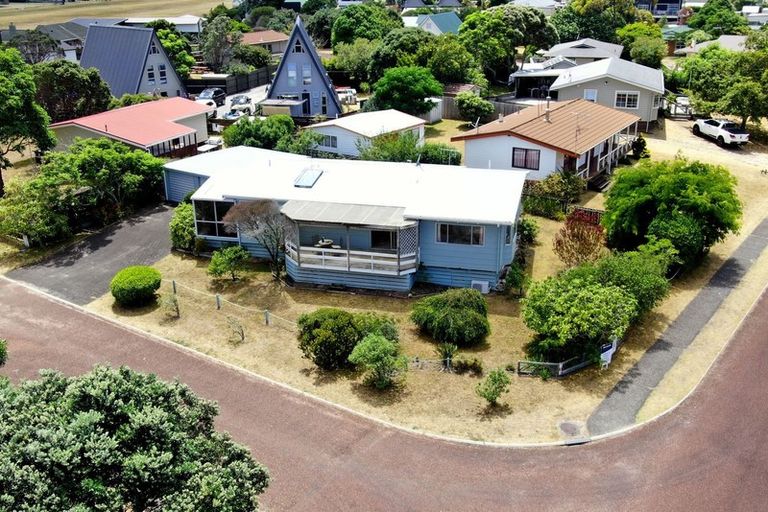 Photo of property in 2 Opal Place, Pauanui, Hikuai, 3579