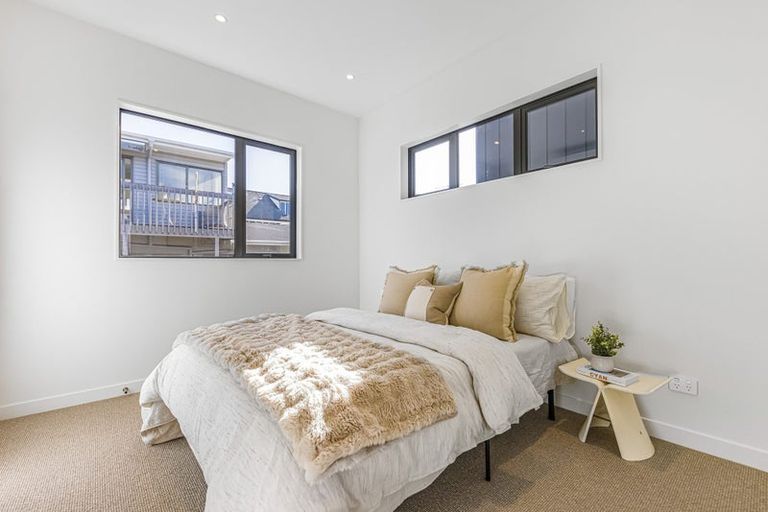 Photo of property in 12c Kowhai Road, Campbells Bay, Auckland, 0630