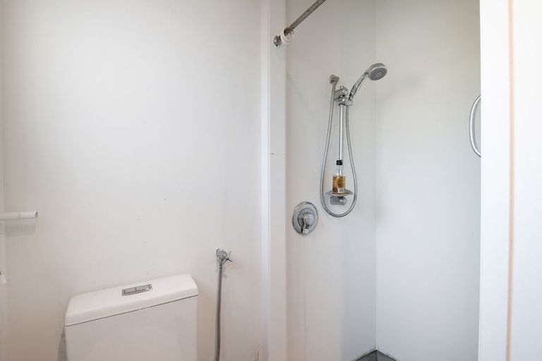 Photo of property in 522 Beach Road, Murrays Bay, Auckland, 0630
