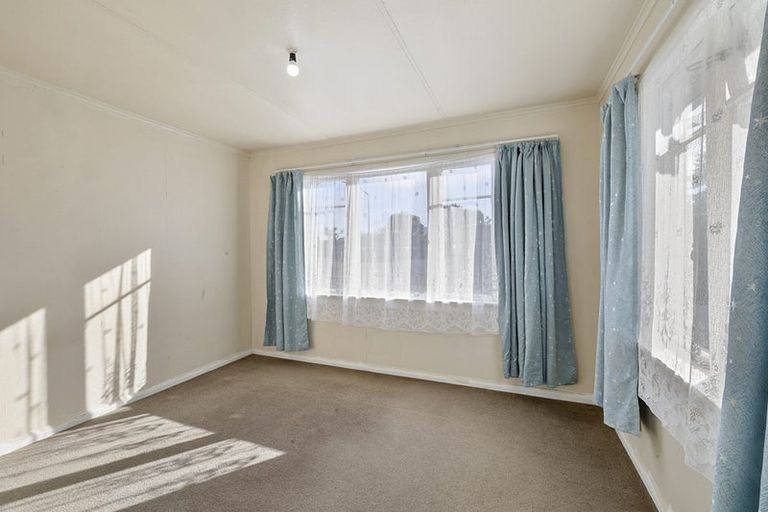 Photo of property in 275 Coronation Avenue, Welbourn, New Plymouth, 4310