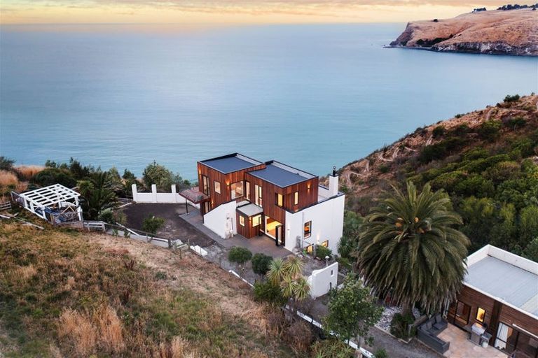 Photo of property in 8 Appian Lane, Scarborough, Christchurch, 8081