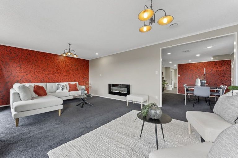 Photo of property in 2 Puketiro Drive, Feilding, 4702