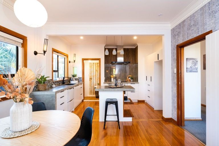 Photo of property in 7 Anzac Avenue, Onekawa, Napier, 4110