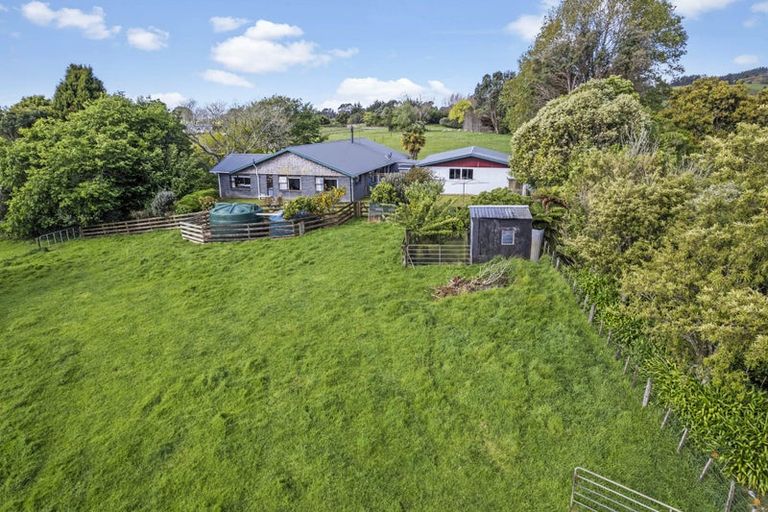 Photo of property in 92 Hickman Road, Onaero, Urenui, 4375