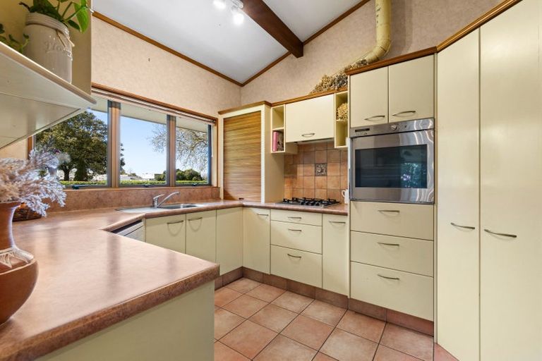 Photo of property in 210 Frimley Road, Frimley, Hastings, 4120