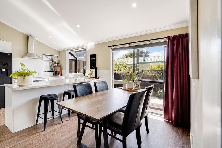 Photo of property in 5 Raleigh Avenue, Fairview Downs, Hamilton, 3214