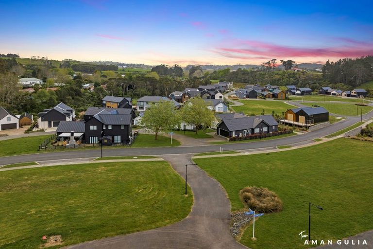 Photo of property in 4 Heda Loop, Whitford, 2571
