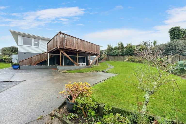 Photo of property in 7 Melba Street, Beach Haven, Auckland, 0626