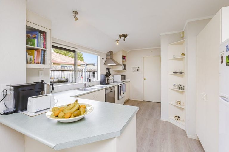 Photo of property in 15 Sheriff Place, Randwick Park, Auckland, 2105