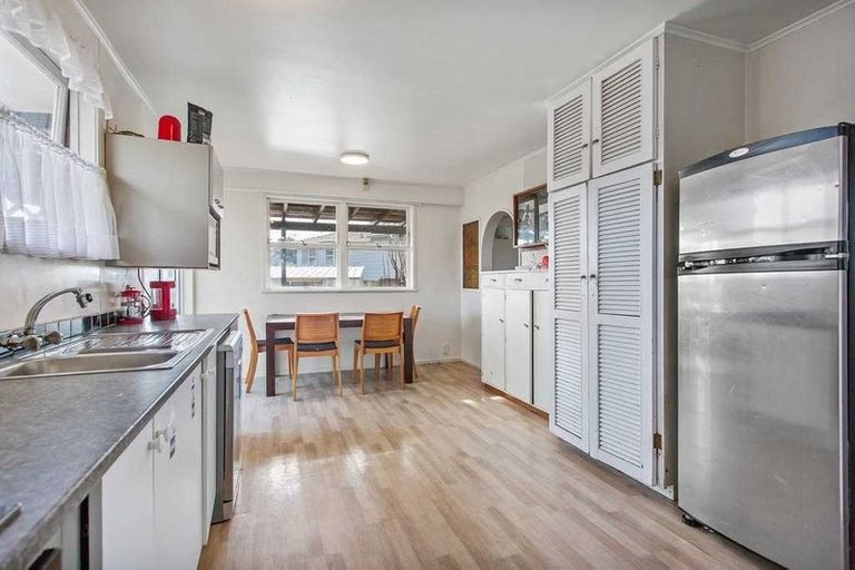 Photo of property in 8 Lympne Lane, Mangere, Auckland, 2022