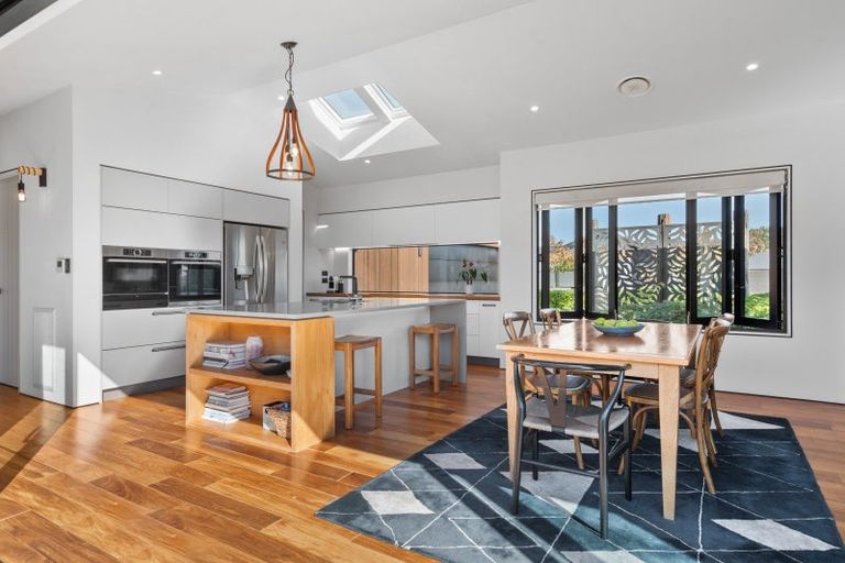 Photo of property in 20 Westwood Street, Greytown, 5712