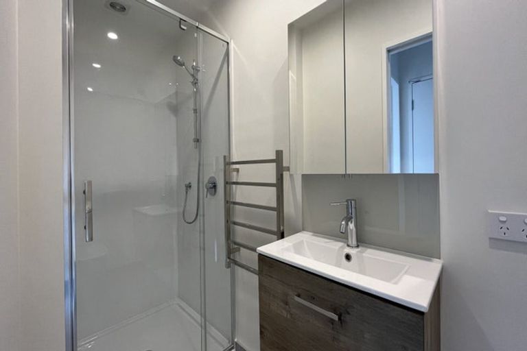 Photo of property in 2/60 Selo Street, Glen Eden, Auckland, 0602