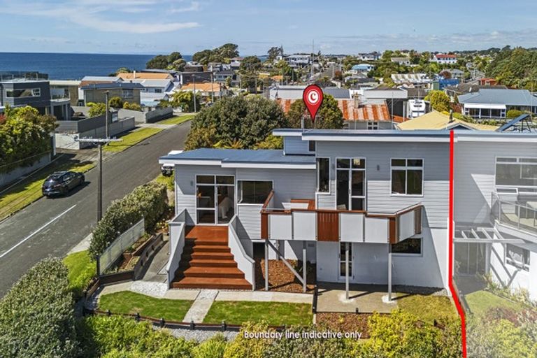 Photo of property in 9 Calvert Road, Moturoa, New Plymouth, 4310