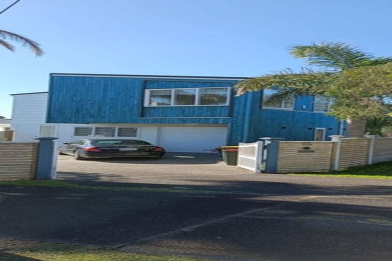 Photo of property in 1/46 Toroa Street, Torbay, Auckland, 0630