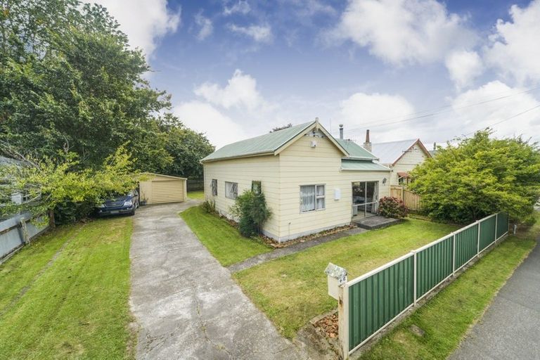 Photo of property in 46 Grey Street, Feilding, 4702