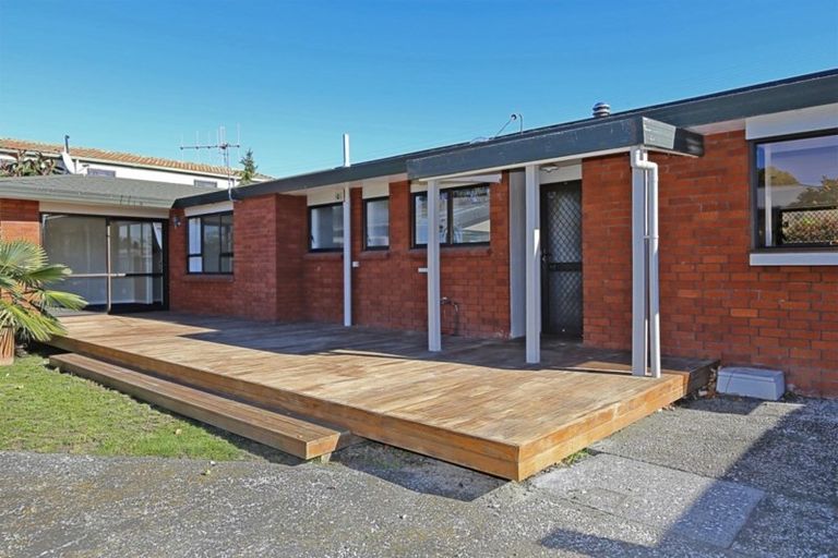 Photo of property in 77 Avondale Road, Taradale, Napier, 4112
