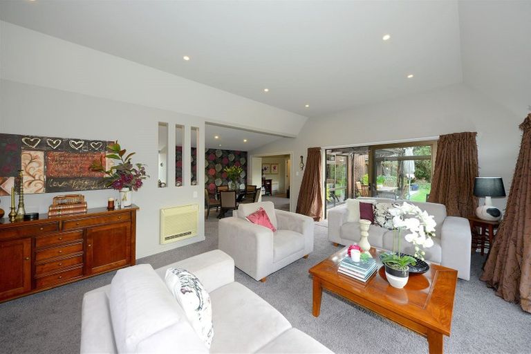 Photo of property in 38a Merrin Street, Avonhead, Christchurch, 8042